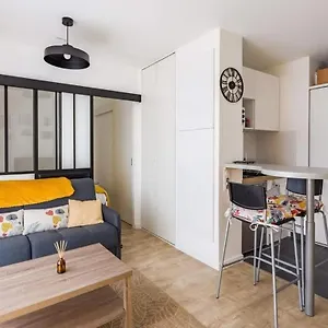  Appartement L'ivoire - Joli - 1 Avec Balcon Et 1 Place De Parking